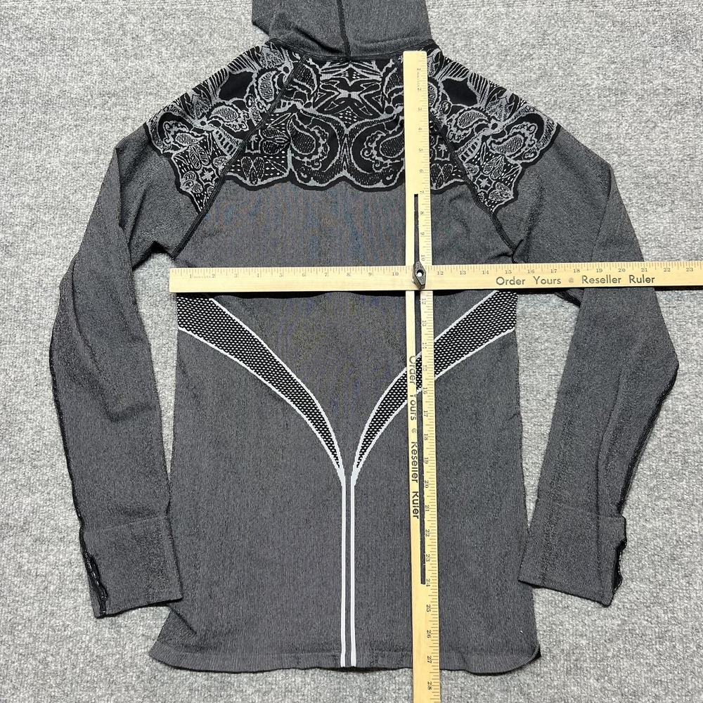 Athleta Hoodie Womens XL Gray 1/4 Zip Lightweight Pinstripe Knit Pullover - Picture 7 of 9
